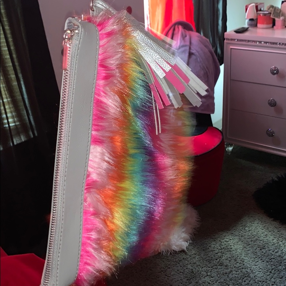 Purse - Picture 2 of 3
